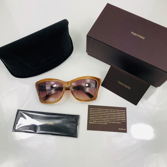 New TOM FORD Lana Brown Oversized Sunglasses - Picture 2 of 16